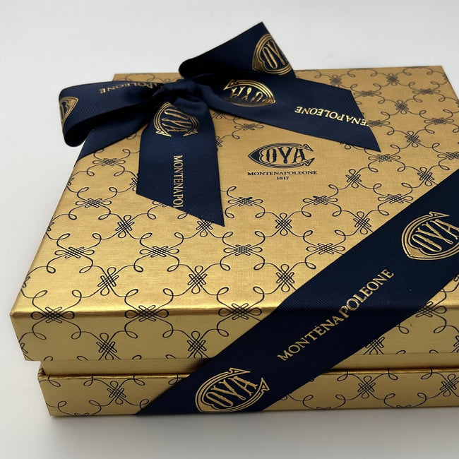 Gold Gift with Assorted Pralines