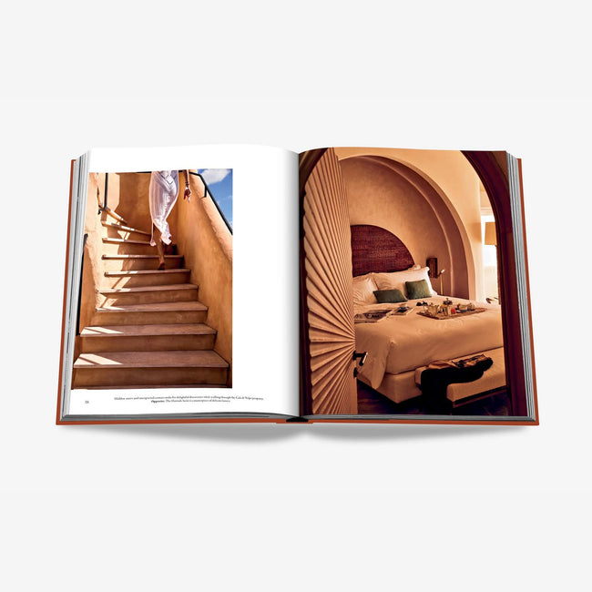 Book – Cala Di Volpe