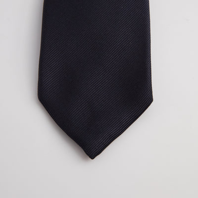 Tie – Silk Seven-Fold With Inner Pocket + Red Heart Pendant