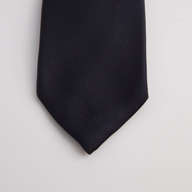 Tie – Silk Seven-Fold With Inner Pocket + Red Heart Pendant
