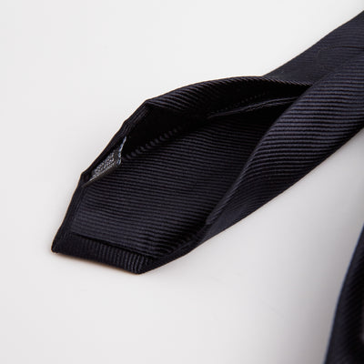 Tie – Silk Seven-Fold With Inner Pocket + Red Heart Pendant
